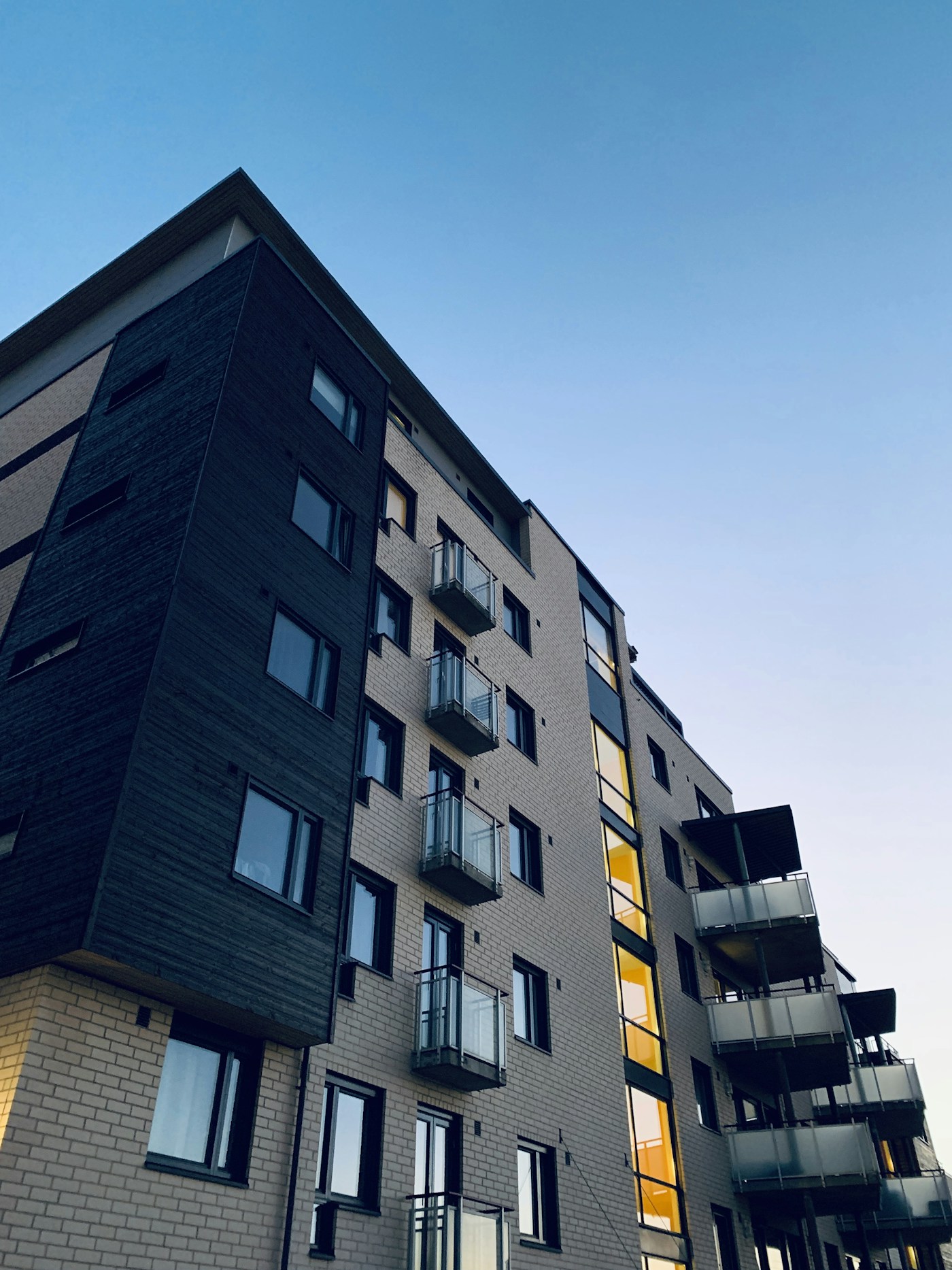 201 Baronne — The Four Winds — Residential Multifamily in New Orleans, LA